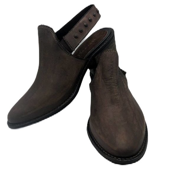 Very Volatile Los Angeles Women's Leather Mules - Picture 1 of 16